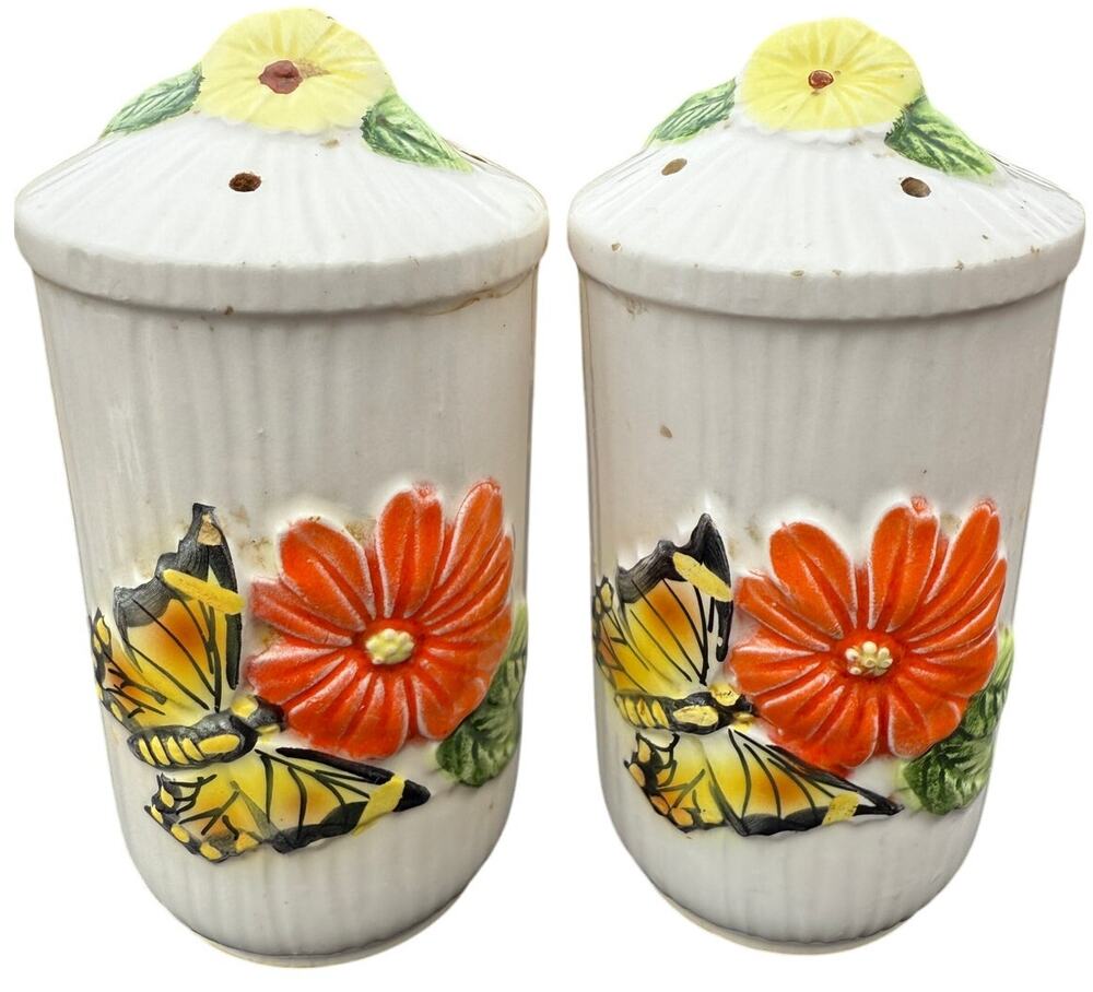 🦋 Vintage Butterfly Flower Salt & Pepper Shakers Hand Painted Cottagecore